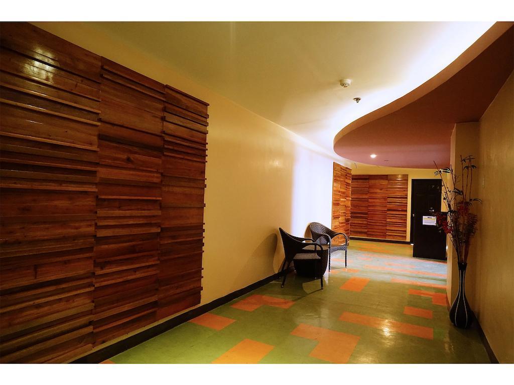Sugbutel Family Hotel Cebu Extérieur photo