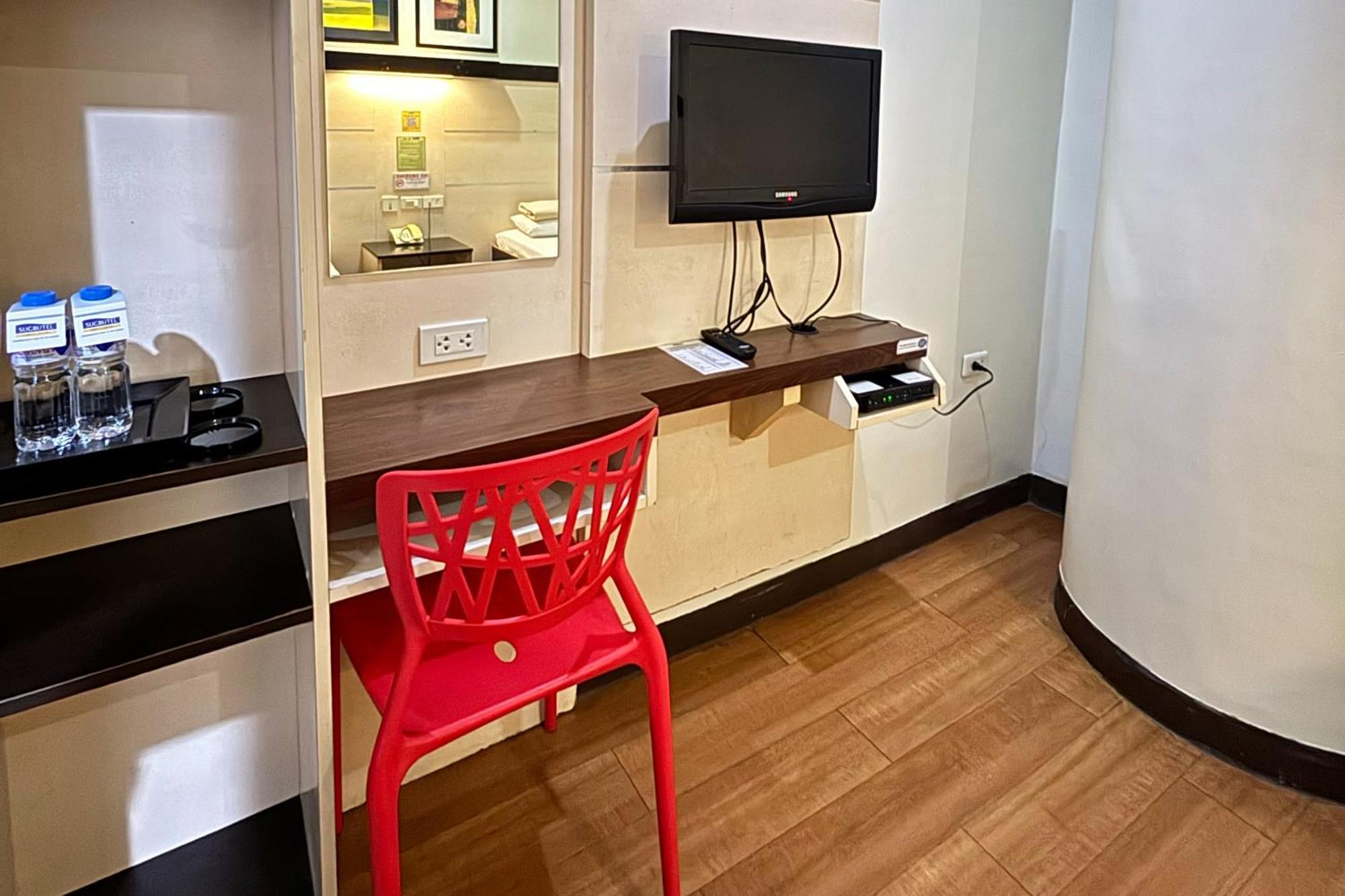 Sugbutel Family Hotel Cebu Extérieur photo